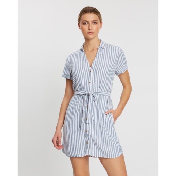 Abercrombie & Fitch Dresses & Skirts - ABERCROMBIE PIN STRIPE SHIRT DRESS SZ SMALL